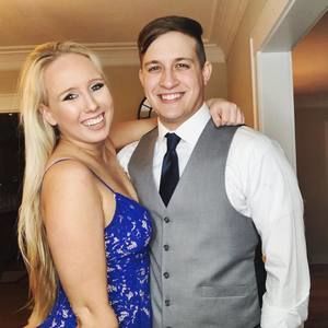 Meet your Posher, Kayla